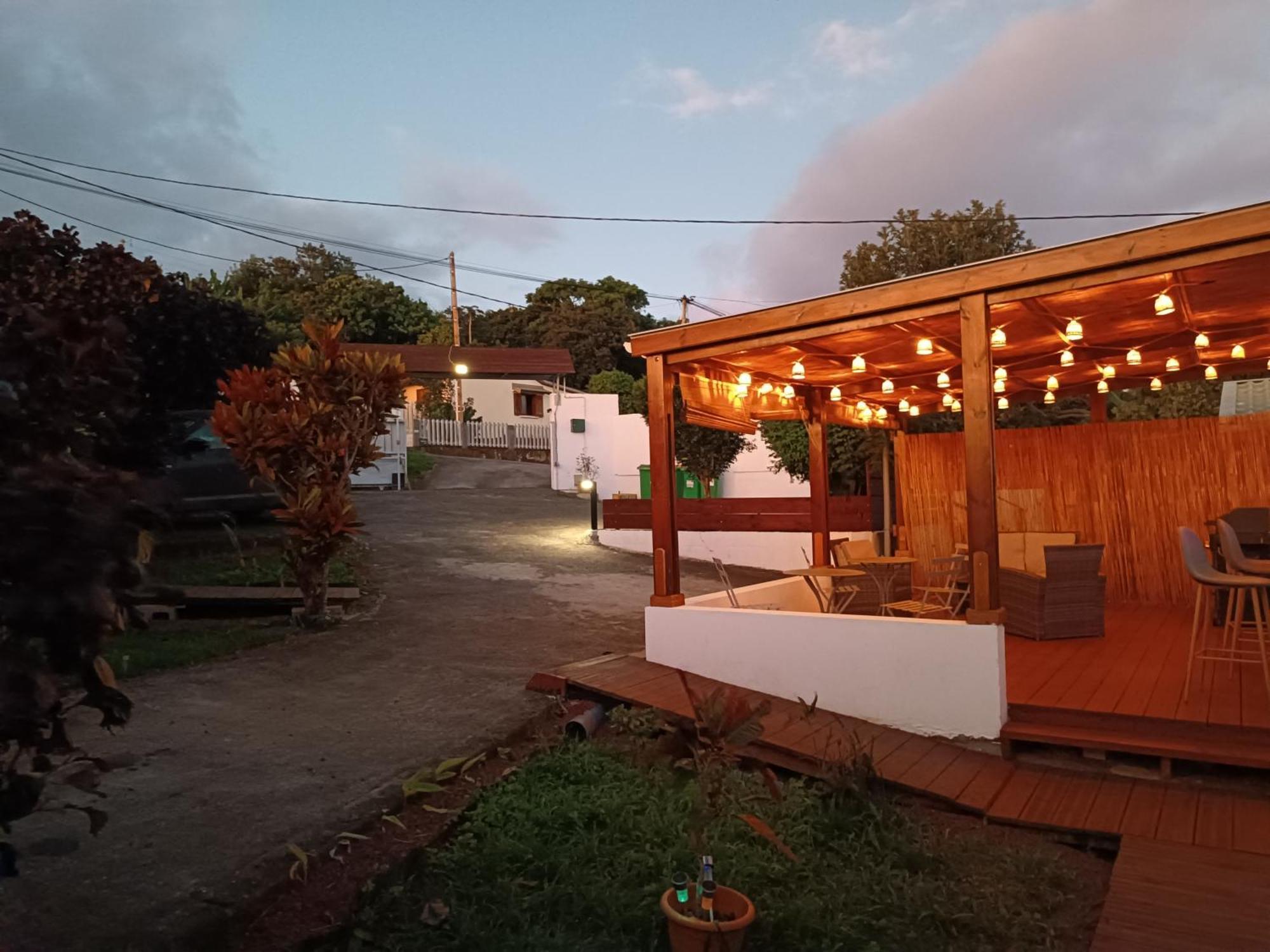 פטיט איל Les Bungalows Du Chateau D'O מראה חיצוני תמונה